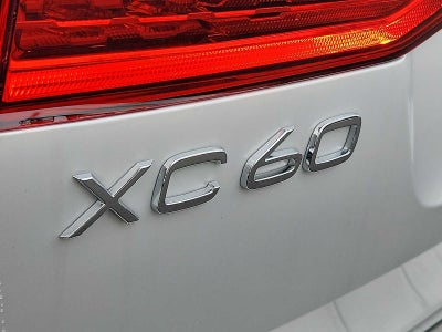 2025 Volvo XC60 Plug-In Hybrid Core