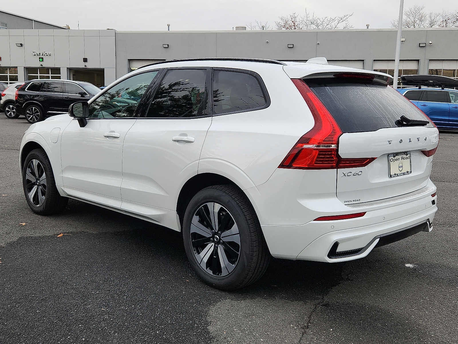 2025 Volvo XC60 Plug-In Hybrid Core
