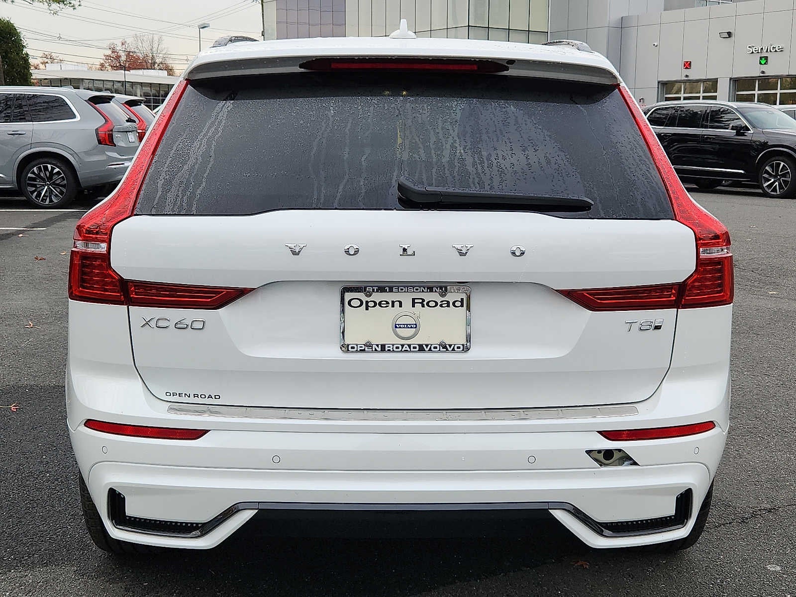 2025 Volvo XC60 Plug-In Hybrid Core