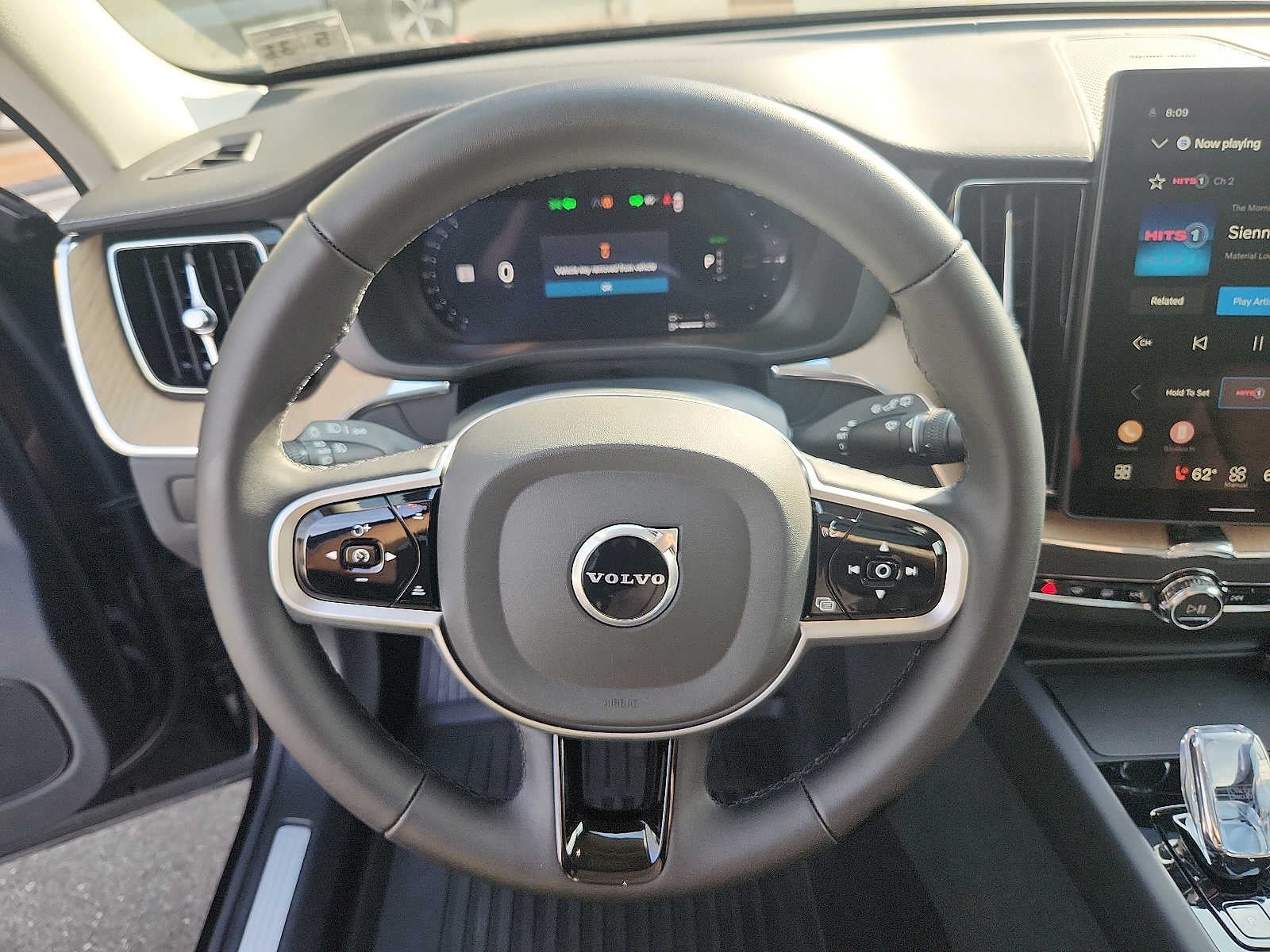 2026 Volvo XC60 Plug-In Hybrid Ultra