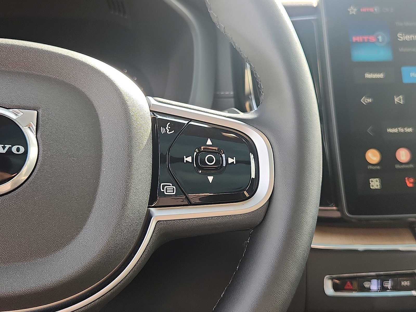 2026 Volvo XC60 Plug-In Hybrid Ultra