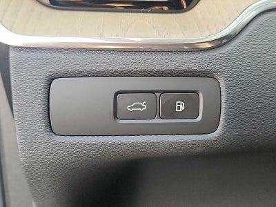 2026 Volvo XC60 Plug-In Hybrid Ultra