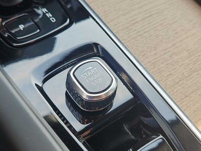 2026 Volvo XC60 Plug-In Hybrid Ultra