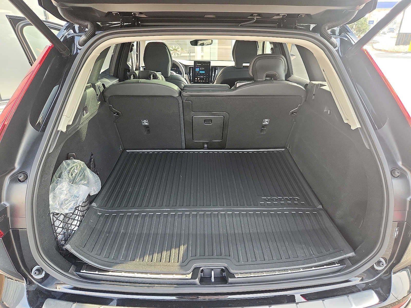 2026 Volvo XC60 Plug-In Hybrid Ultra