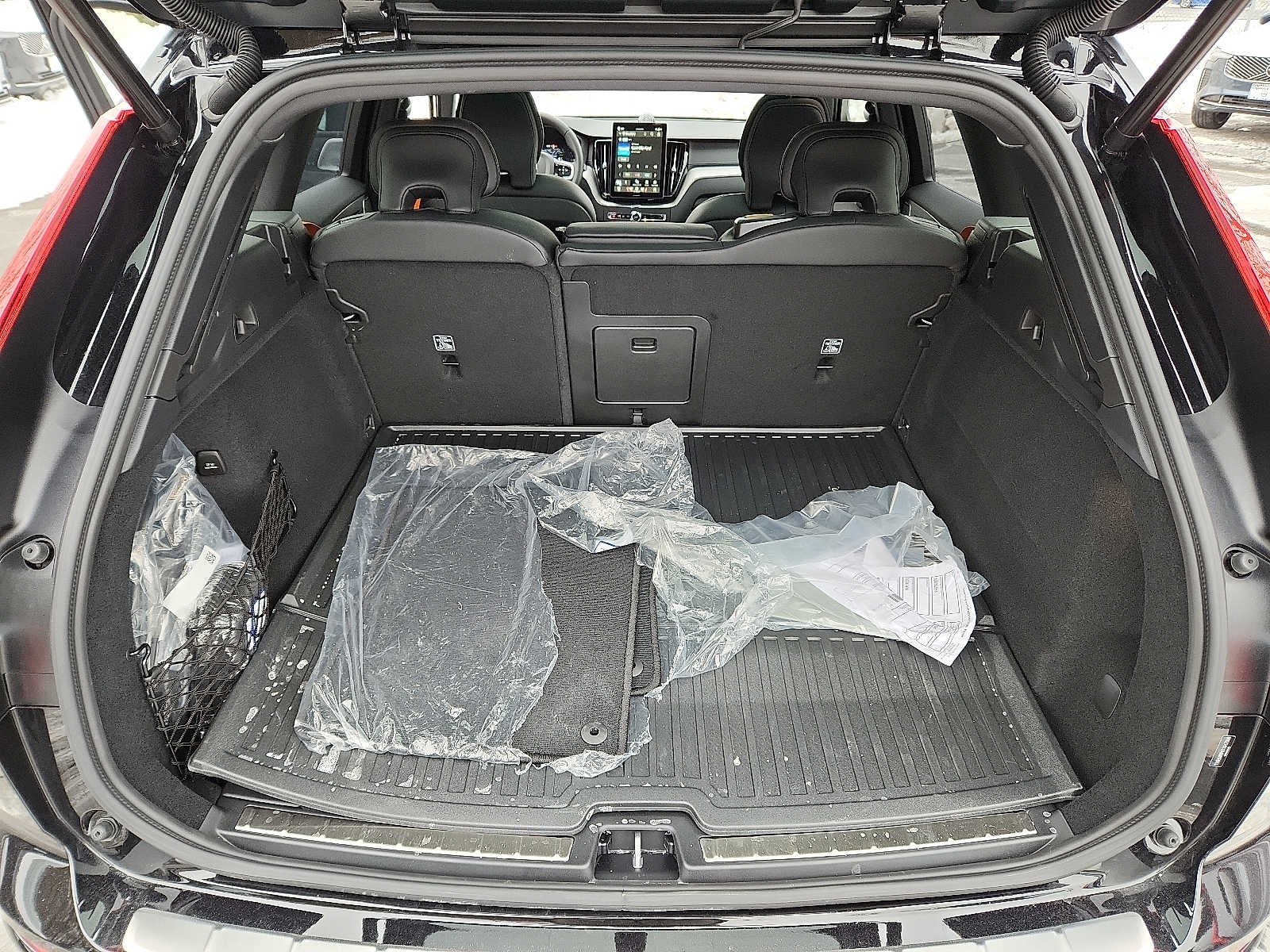 2026 Volvo XC60 Plug-In Hybrid Polestar Engineered