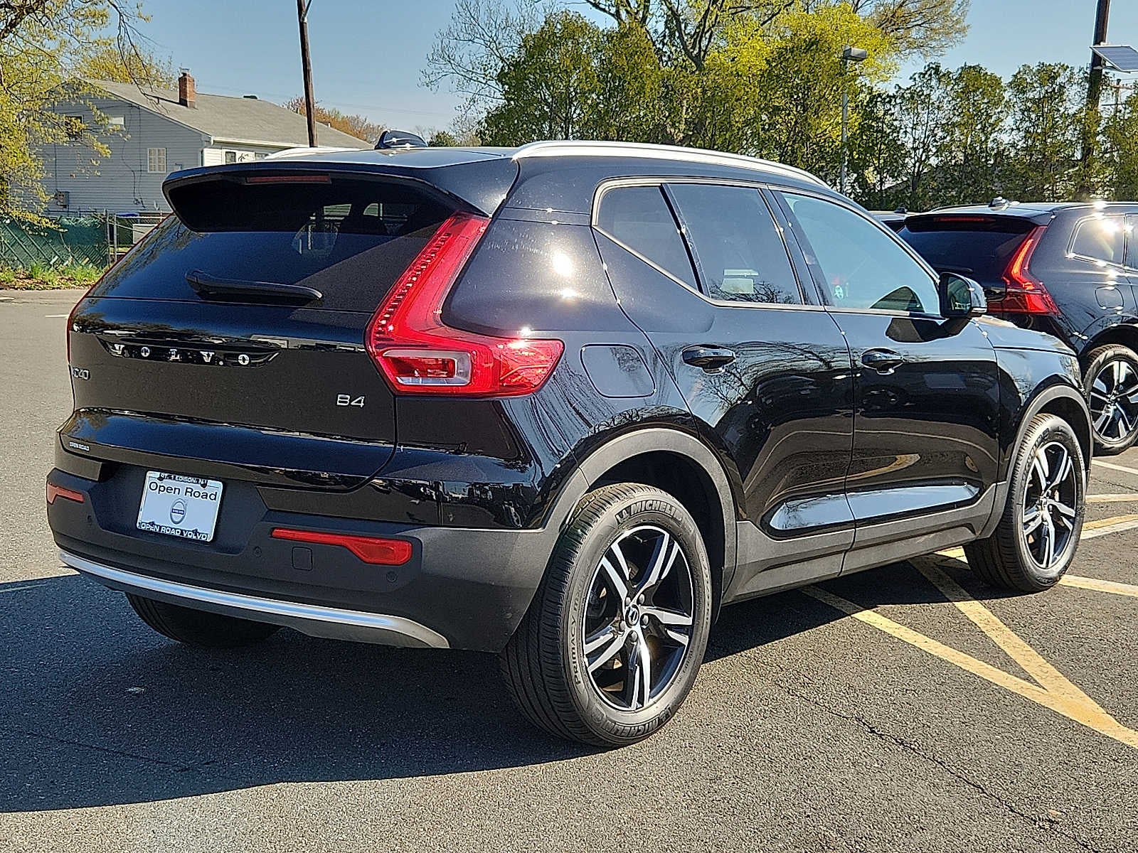 2023 Volvo XC40 Core