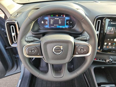 2023 Volvo XC40 Plus Bright Theme