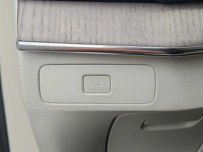 2024 Volvo XC90 Plus Bright Theme