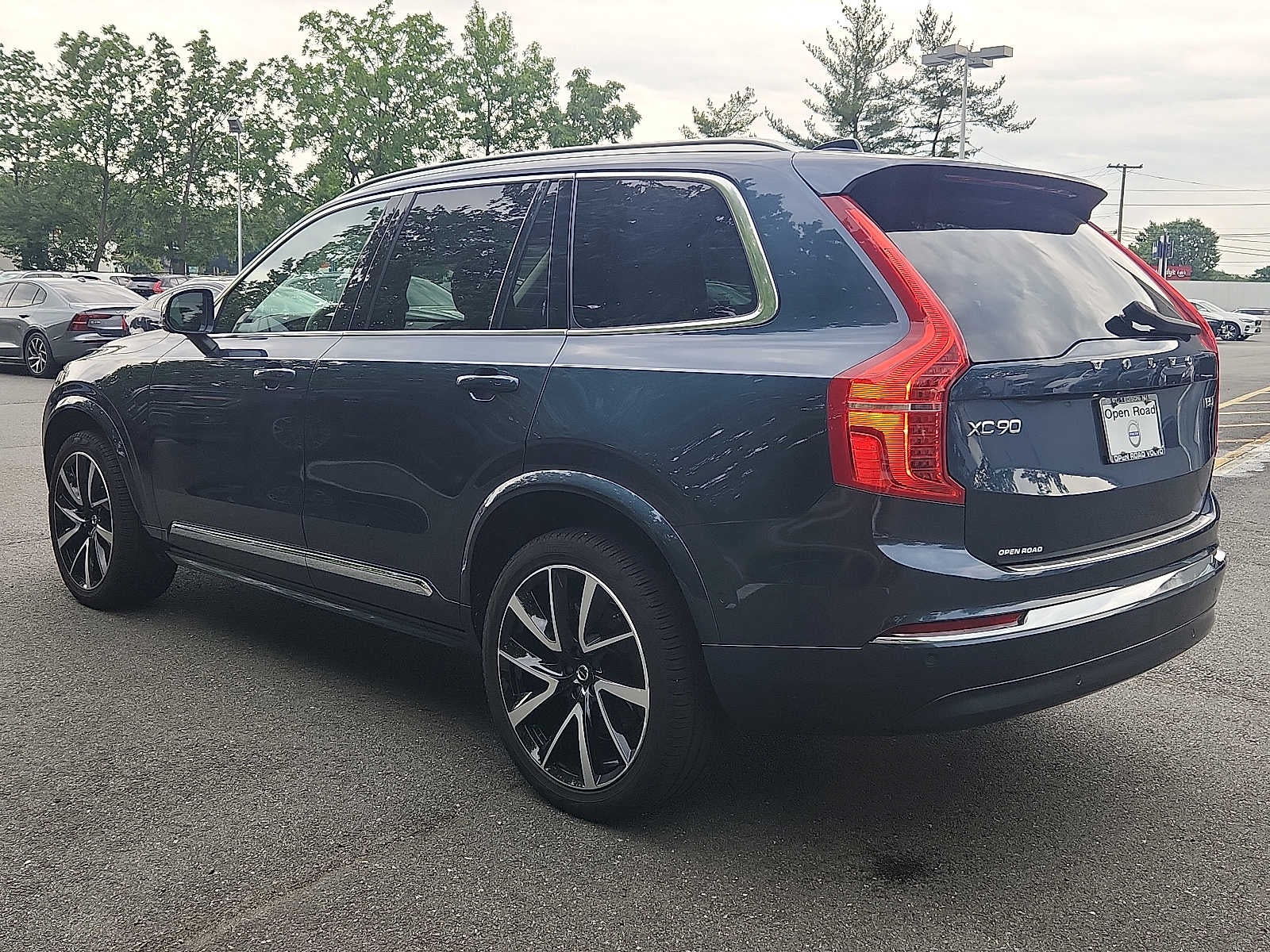 2023 Volvo XC90 Plus