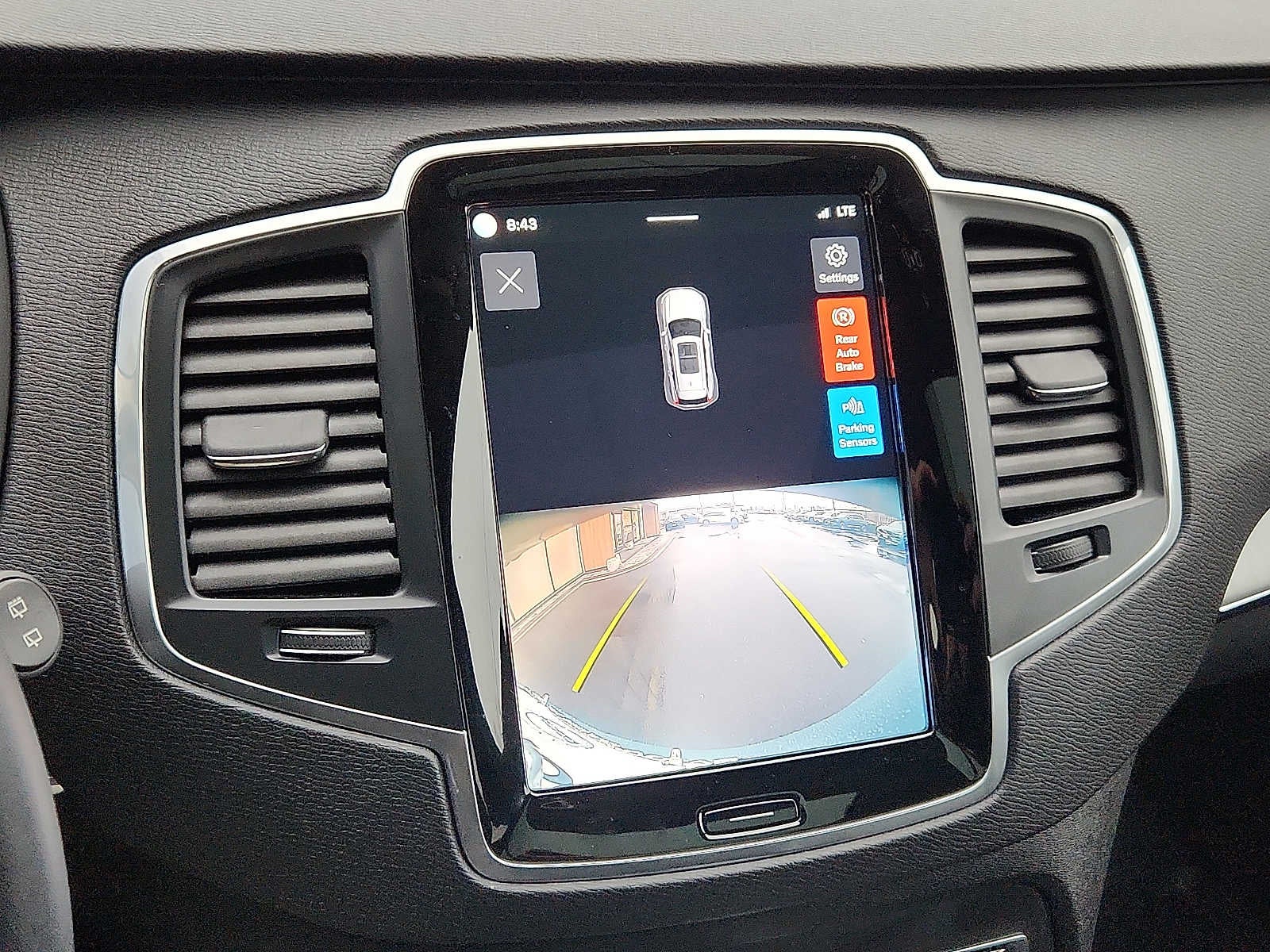 2023 Volvo XC90 Core