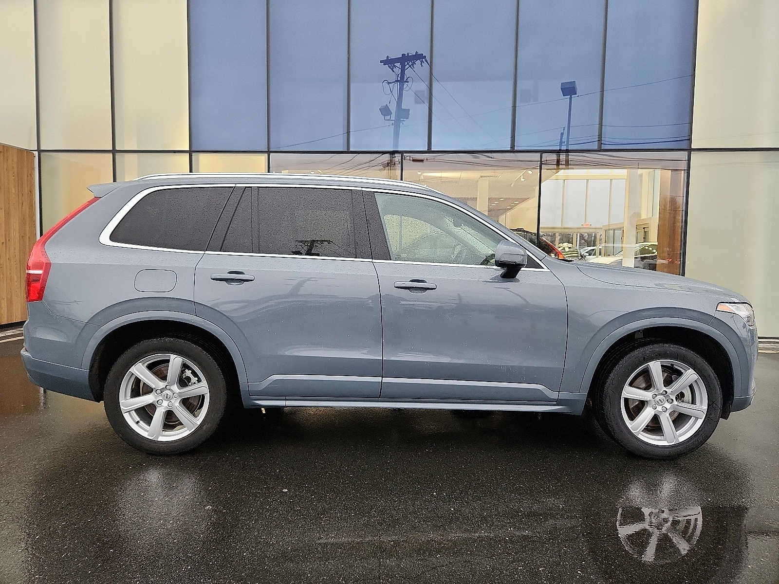 2023 Volvo XC90 Core