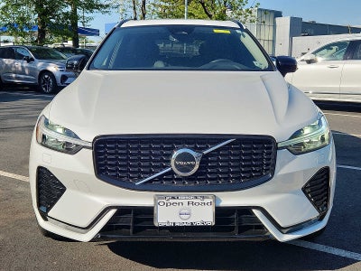 2024 Volvo XC60 Core Dark Theme