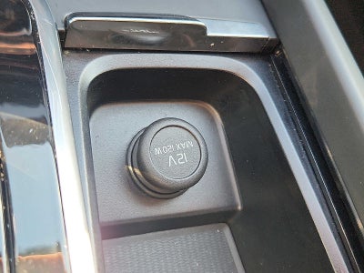 2024 Volvo XC60 Core Dark Theme