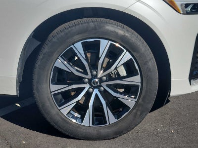 2024 Volvo XC60 Core Dark Theme
