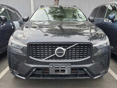 2024 Volvo XC60 Core Dark Theme