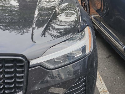 2024 Volvo XC60 Core Dark Theme