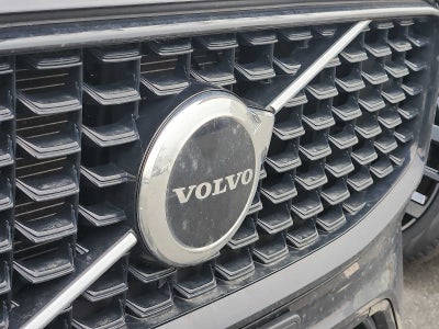 2024 Volvo XC60 Core Dark Theme