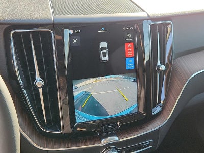 2022 Volvo XC60 Momentum