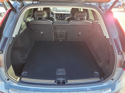 2022 Volvo XC60 Momentum