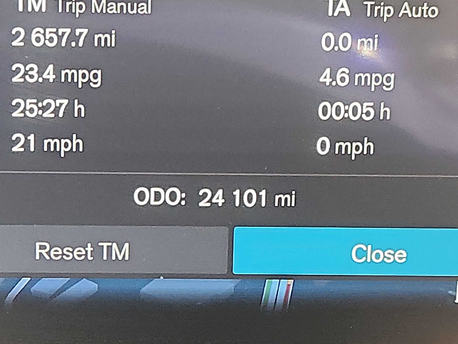 2024 Volvo XC60 Plus Dark Theme