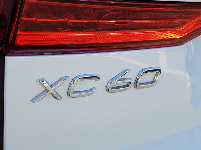 2024 Volvo XC60 Plus Dark Theme