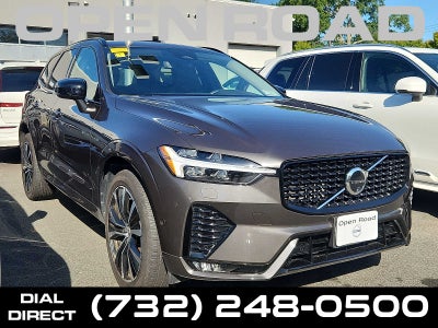 2024 Volvo XC60 Plus Dark Theme