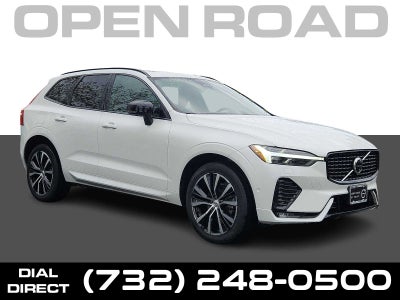 2024 Volvo XC60 Plus Dark Theme