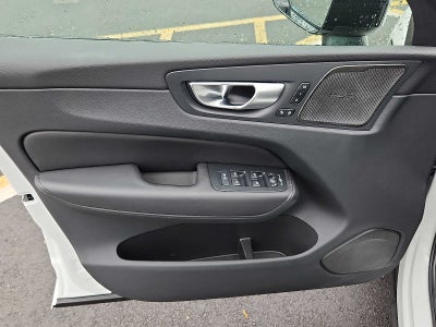 2024 Volvo XC60 Plus Dark Theme