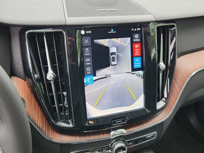 2024 Volvo XC60 Plus Dark Theme