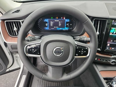2024 Volvo XC60 Plus Dark Theme