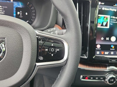 2024 Volvo XC60 Plus Dark Theme