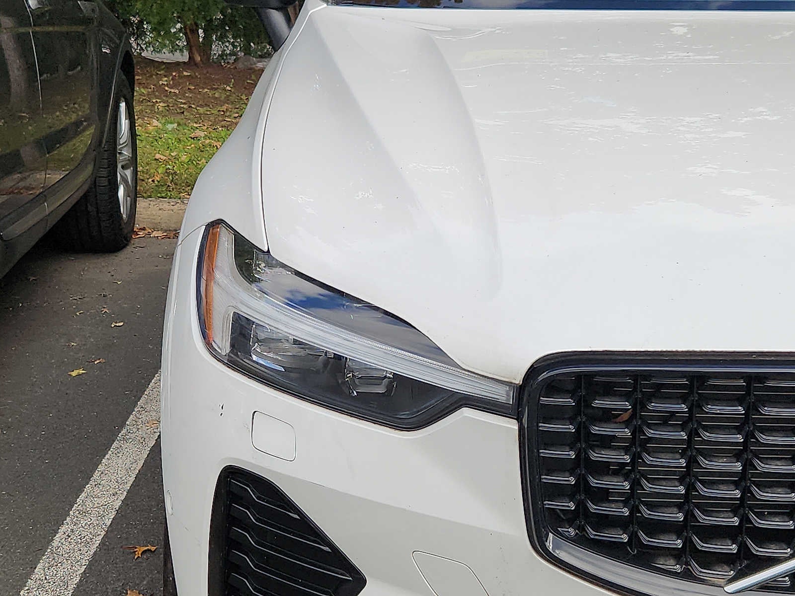 2024 Volvo XC60 Plus Dark Theme