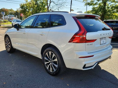 2024 Volvo XC60 Plus Dark Theme