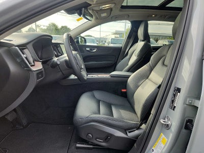 2024 Volvo XC60 Plus Dark Theme