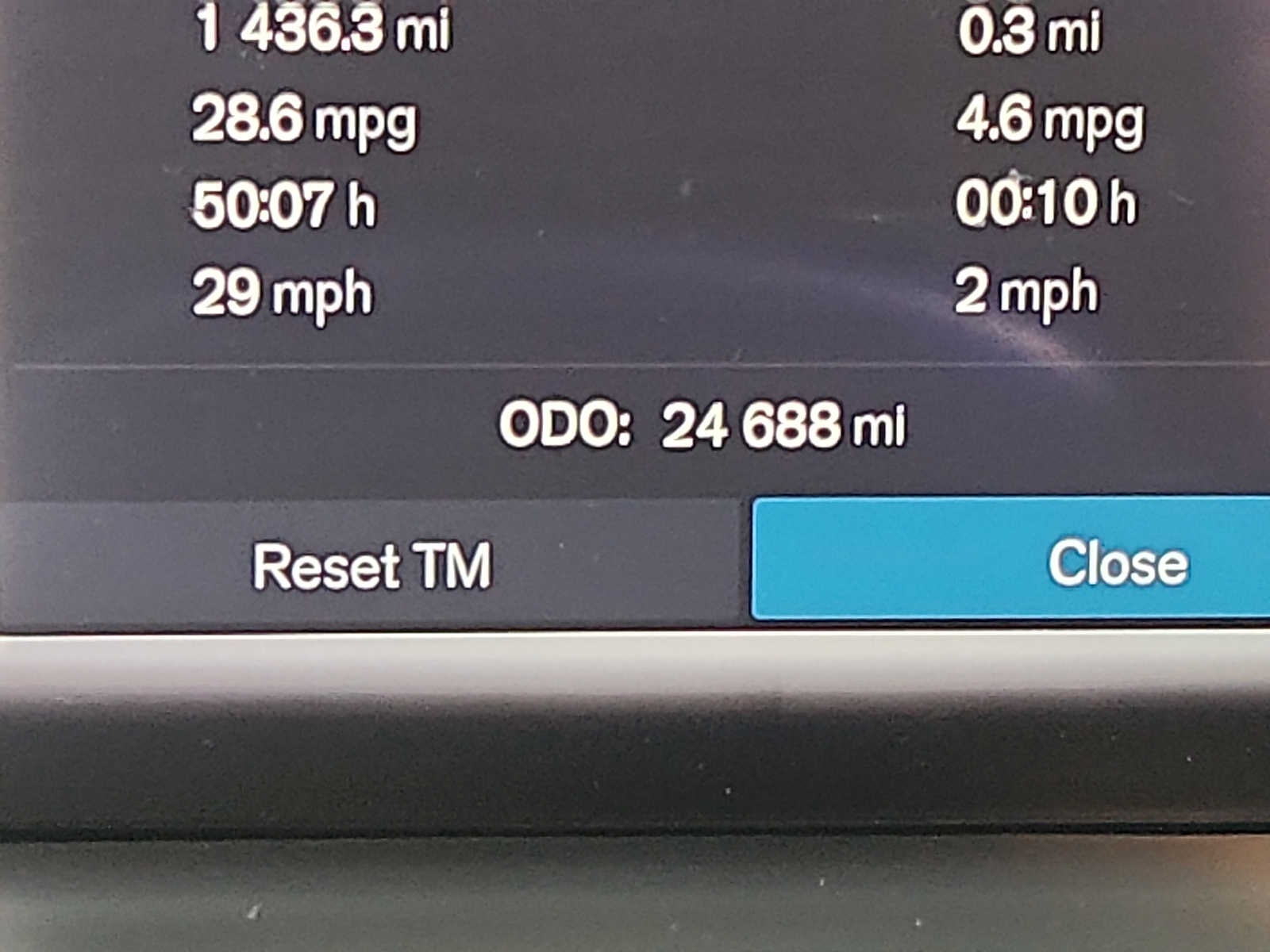 2024 Volvo XC60 Plus Dark Theme