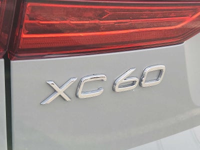2024 Volvo XC60 Plus Dark Theme