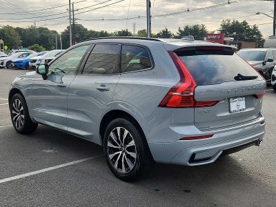 2024 Volvo XC60 Plus Dark Theme
