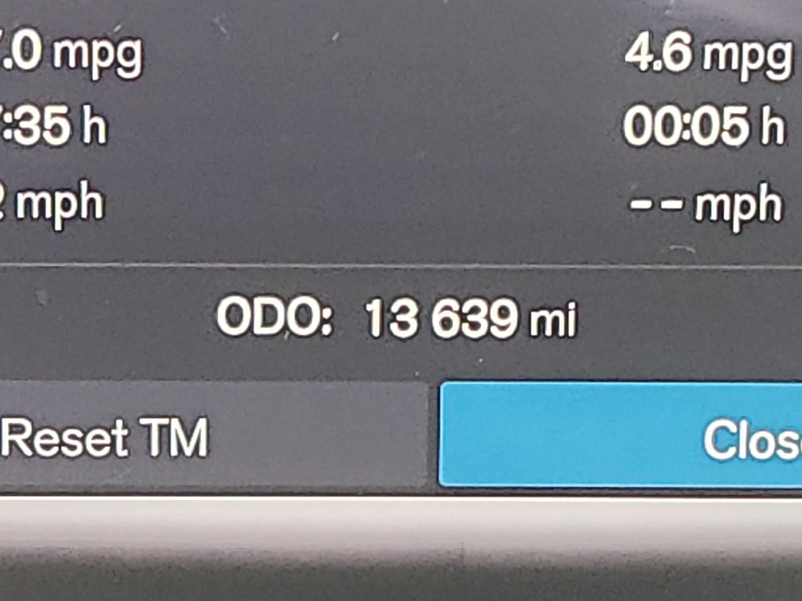2024 Volvo XC60 Plus Dark Theme
