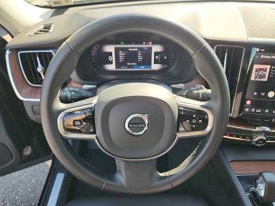 2024 Volvo XC60 Plus Dark Theme