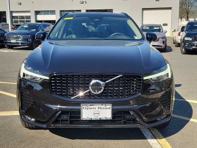 2024 Volvo XC60 Plus Dark Theme