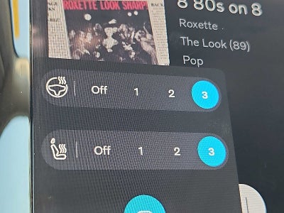 2024 Volvo XC60 Plus Dark Theme