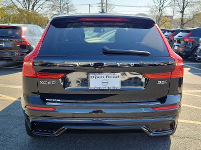 2024 Volvo XC60 Plus Dark Theme