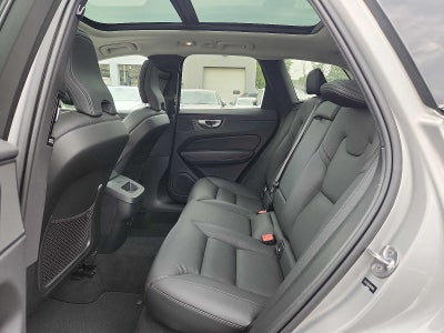 2024 Volvo XC60 Plus Dark Theme