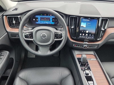 2024 Volvo XC60 Plus Dark Theme