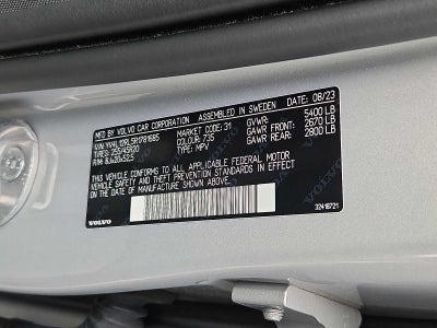 2024 Volvo XC60 Plus Dark Theme