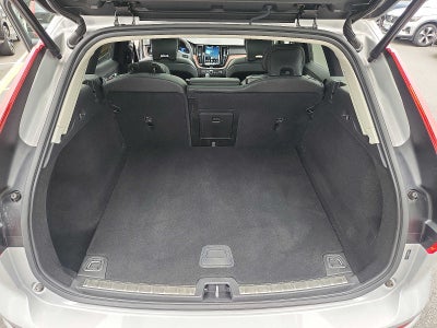 2024 Volvo XC60 Plus Dark Theme