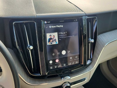 2024 Volvo XC60 Plus Dark Theme
