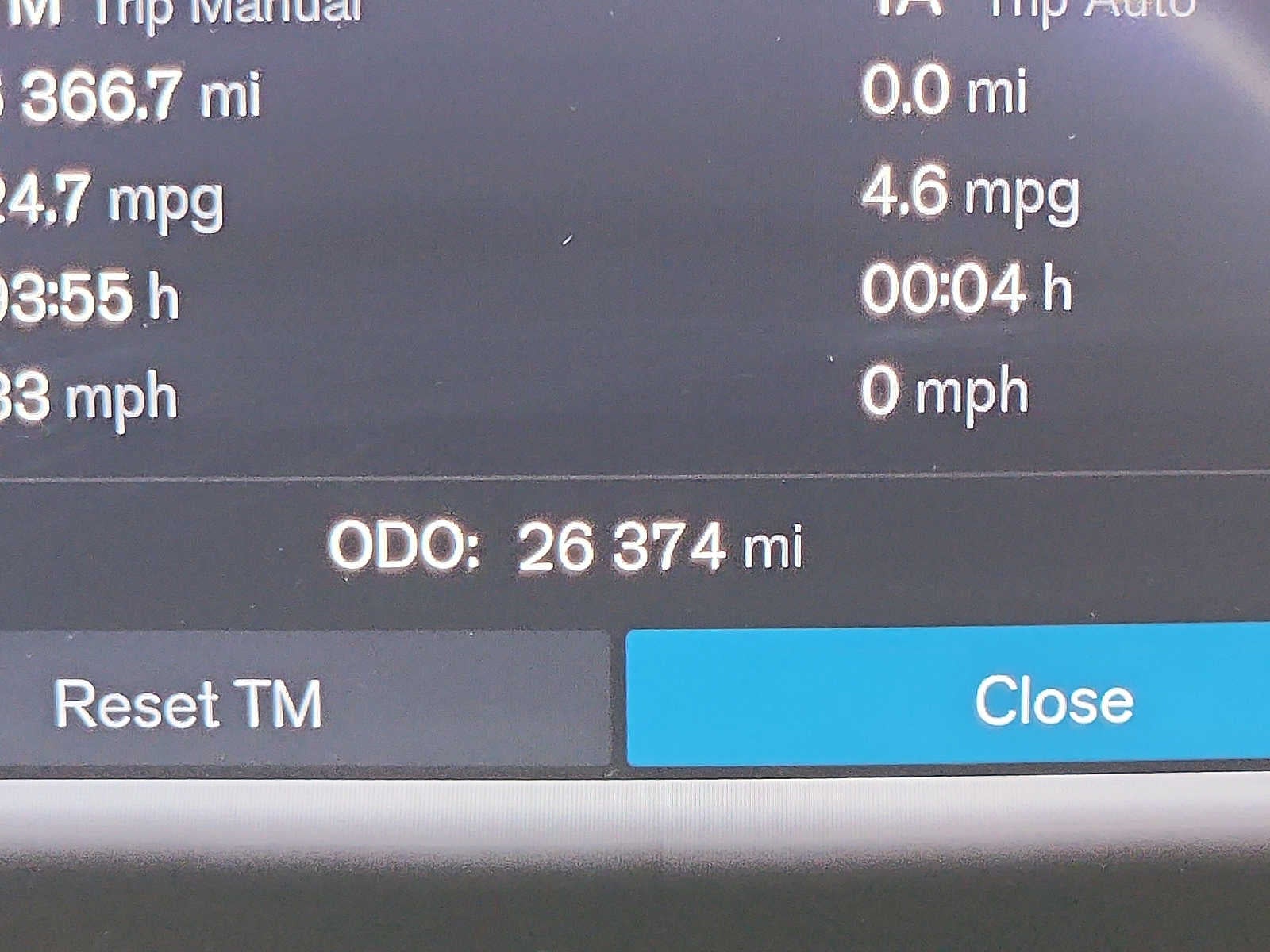 2024 Volvo XC60 Plus Dark Theme