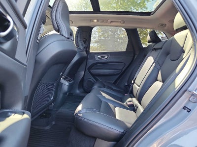 2024 Volvo XC60 Ultimate Dark Theme