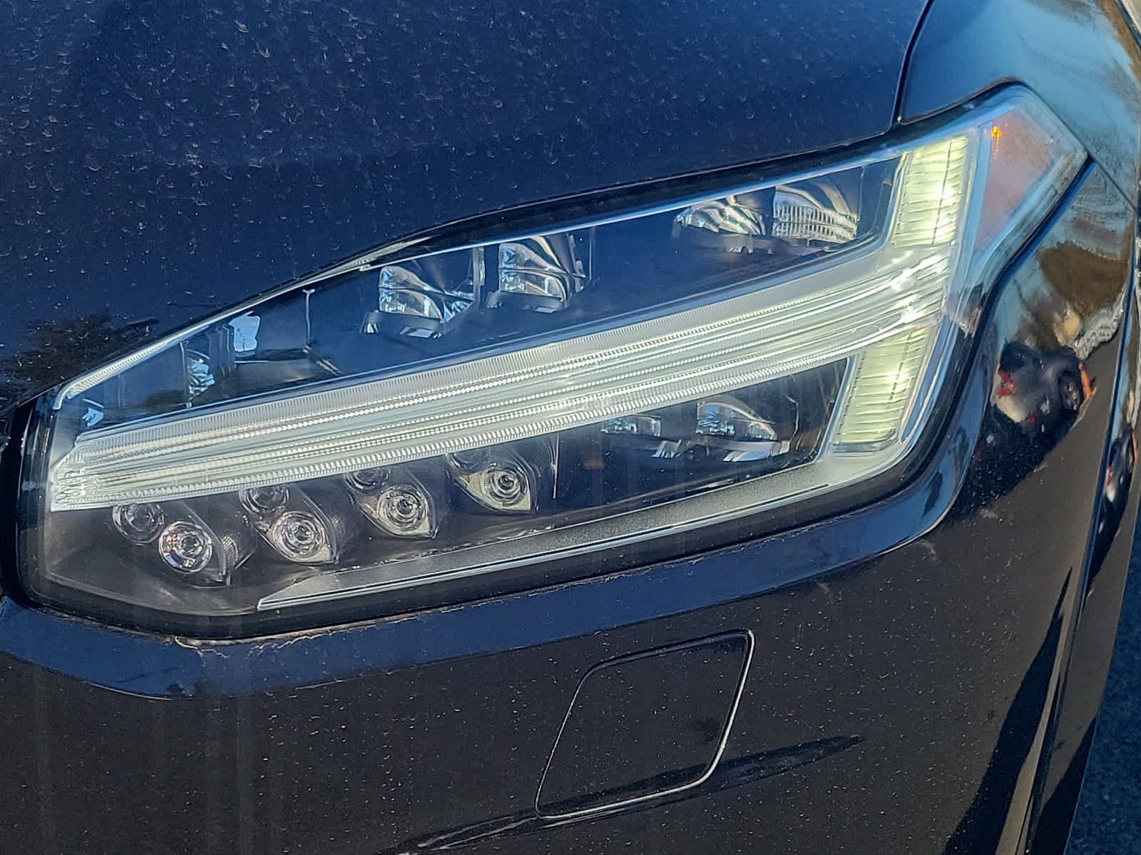 2023 Volvo XC60 Plus Bright Theme